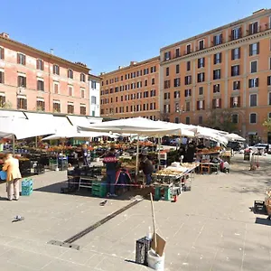  Hébergement de vacances Flat In Trastevere -